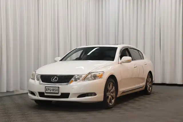 Valkoinen Sedan, Lexus GS – XPU-850