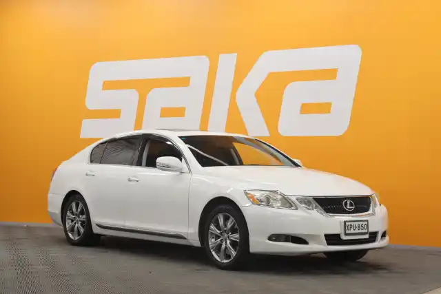 Valkoinen Sedan, Lexus GS – XPU-850