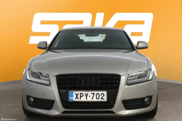 Harmaa Coupe, Audi A5 – XPY-702