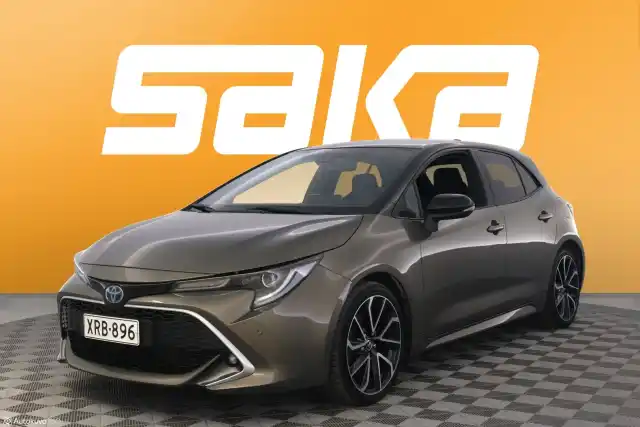 Ruskea Viistoperä, Toyota Corolla – XRB-896