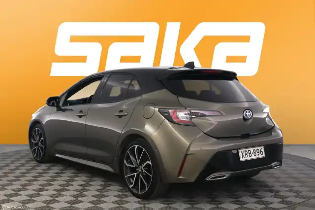 Ruskea Viistoperä, Toyota Corolla – XRB-896