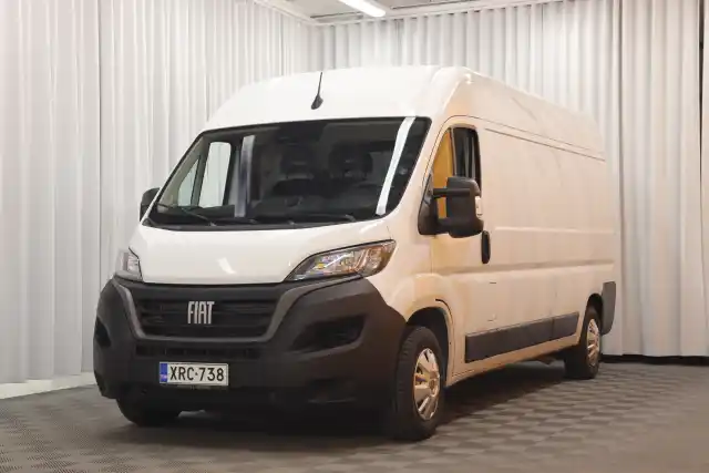 Valkoinen Pakettiauto, Fiat Ducato – XRC-738