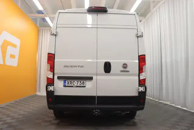 Valkoinen Pakettiauto, Fiat Ducato – XRC-738