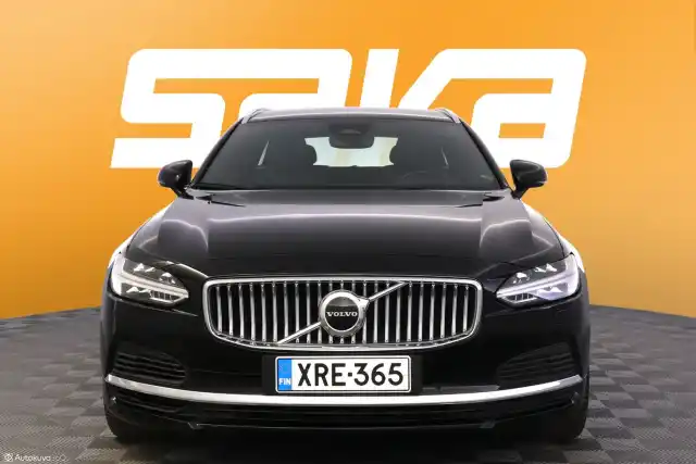 Musta Farmari, Volvo V90 – XRE-365