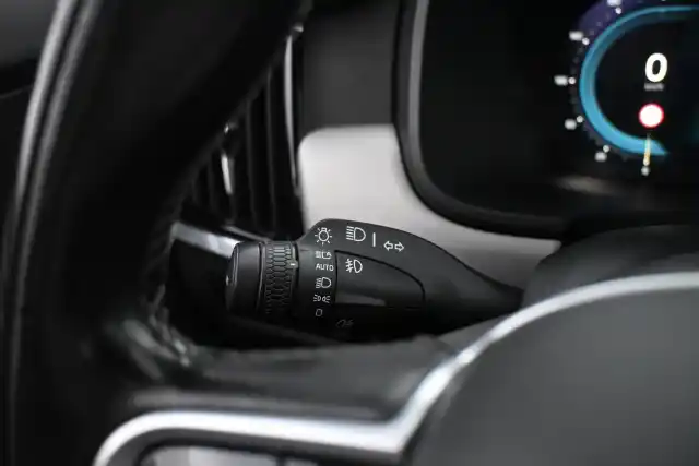 Musta Farmari, Volvo V90 – XRE-365