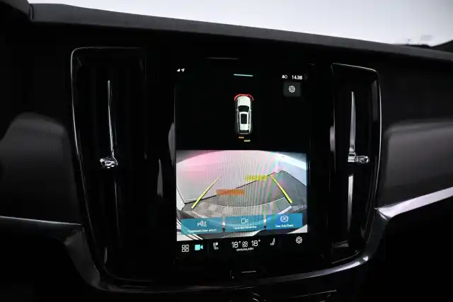 Musta Farmari, Volvo V90 – XRE-365