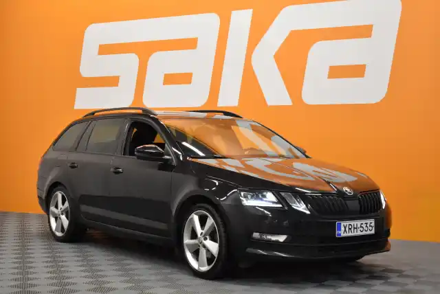 Musta Farmari, Skoda Octavia – XRH-535