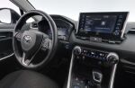 Valkoinen Maastoauto, Toyota RAV4 – XRH-665, kuva 10