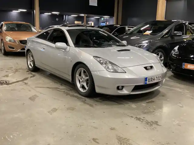 Harmaa Coupe, Toyota Celica – XRH-702