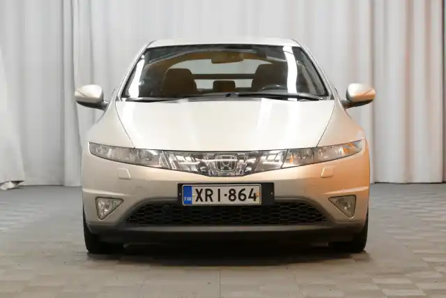 Ruskea (beige) Viistoperä, Honda Civic – XRI-864