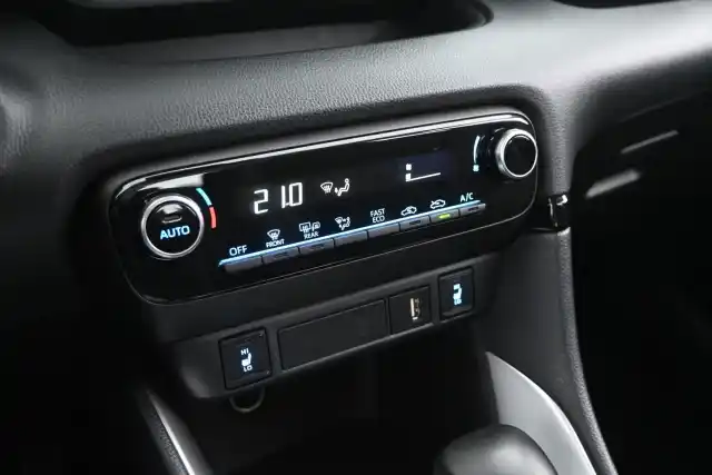 Hopea Viistoperä, Toyota Yaris – XRJ-544