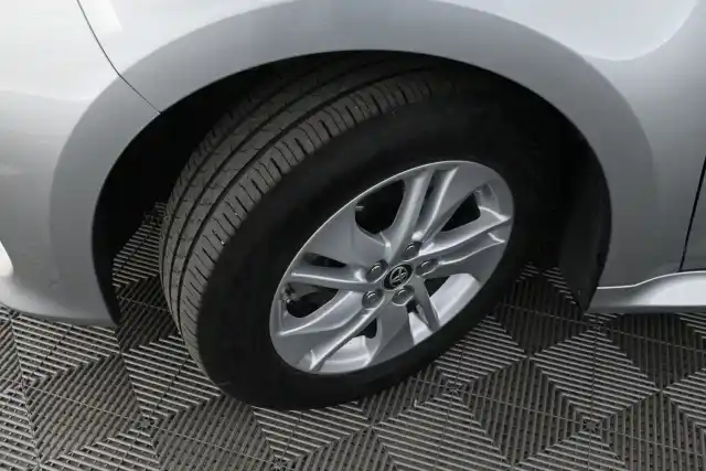 Hopea Viistoperä, Toyota Yaris – XRJ-544