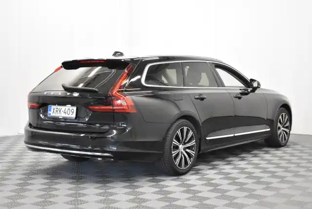 Musta Farmari, Volvo V90 – XRK-409