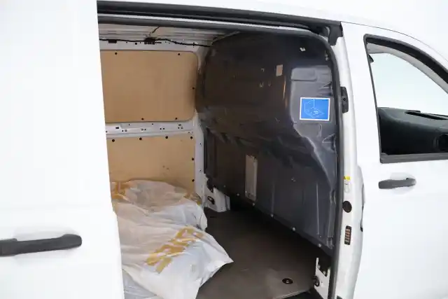 Valkoinen Pakettiauto, Mercedes-Benz Vito – XRK-614