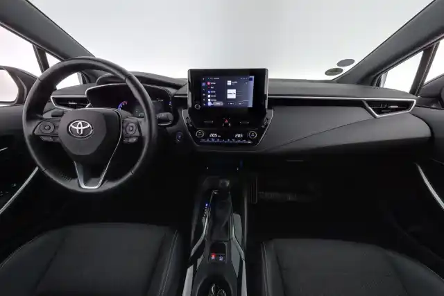 Sininen Farmari, Toyota Corolla – XRK-811