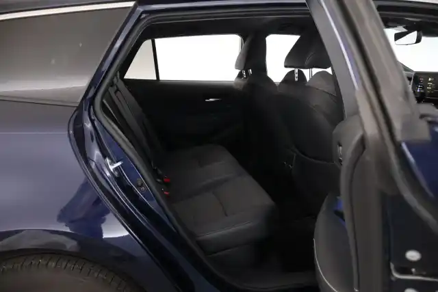 Sininen Farmari, Toyota Corolla – XRK-811