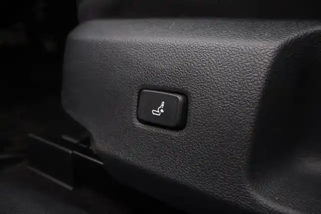 Sininen Farmari, Toyota Corolla – XRK-811