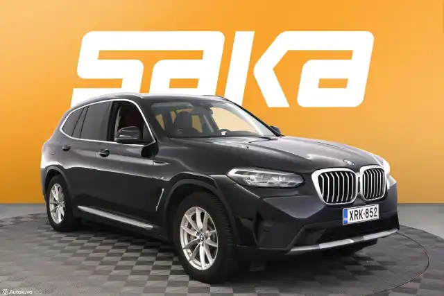 Musta Maastoauto, BMW X3 – XRK-852