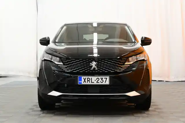 Musta Maastoauto, Peugeot 3008 – XRL-237