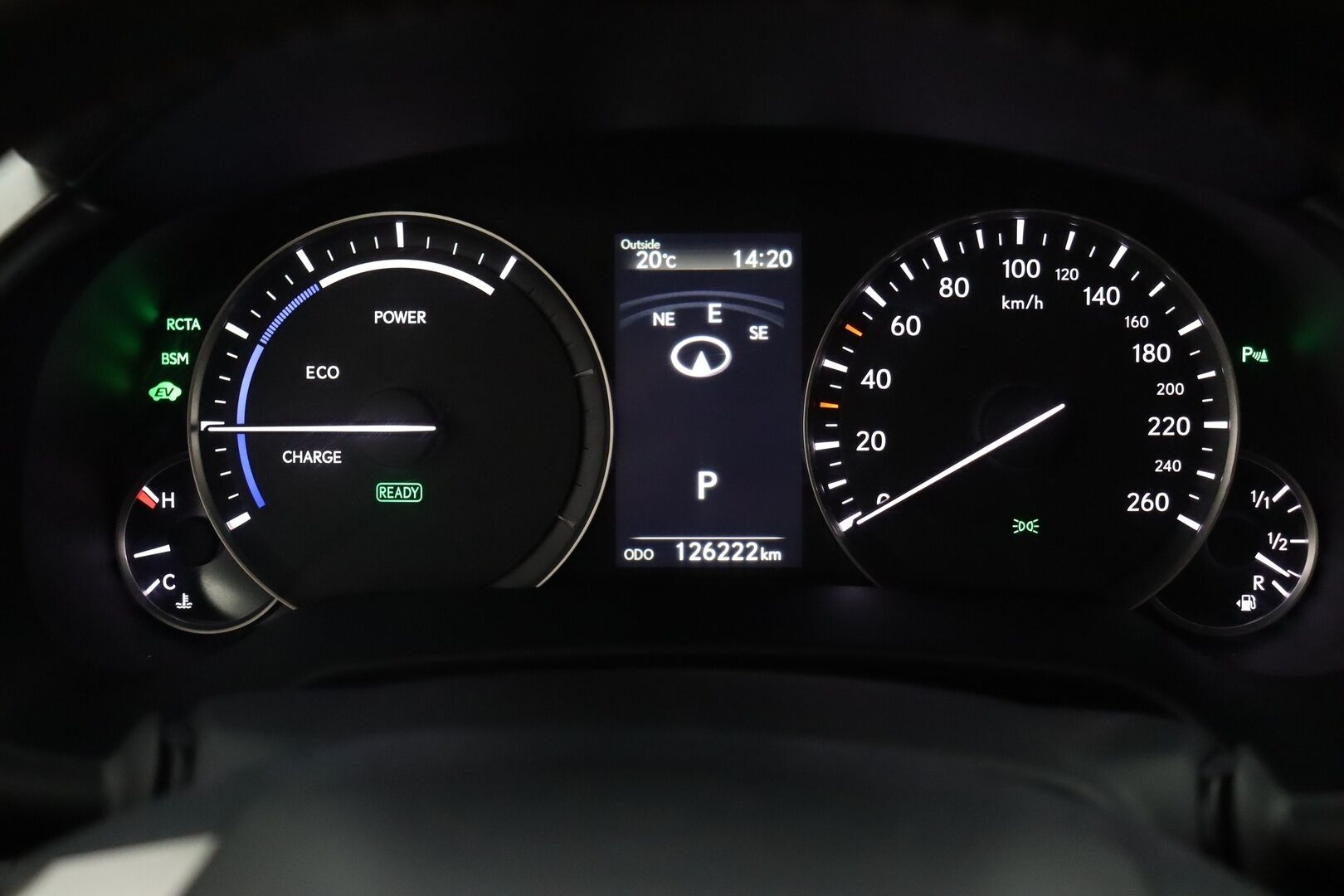 Musta Maastoauto, Lexus RX – XRL-501