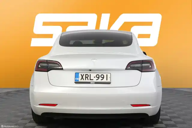 Valkoinen Sedan, Tesla Model 3 – XRL-991