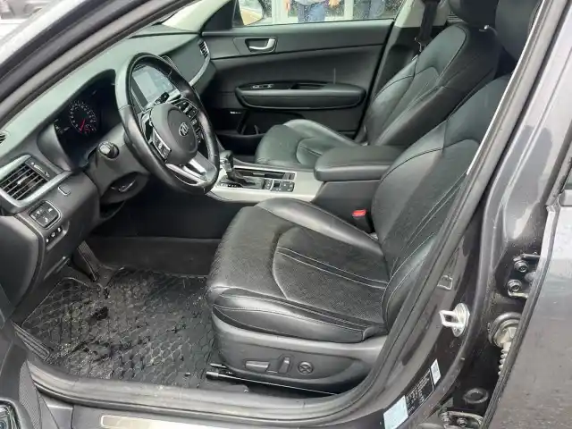 Harmaa Farmari, Kia Optima – XRM-588