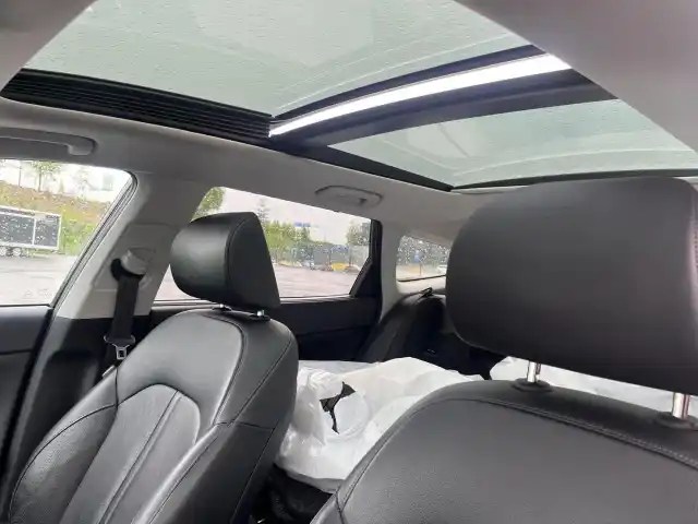 Harmaa Farmari, Kia Optima – XRM-588