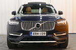 Sininen Maastoauto, Volvo XC90 – XRN-109, kuva 2