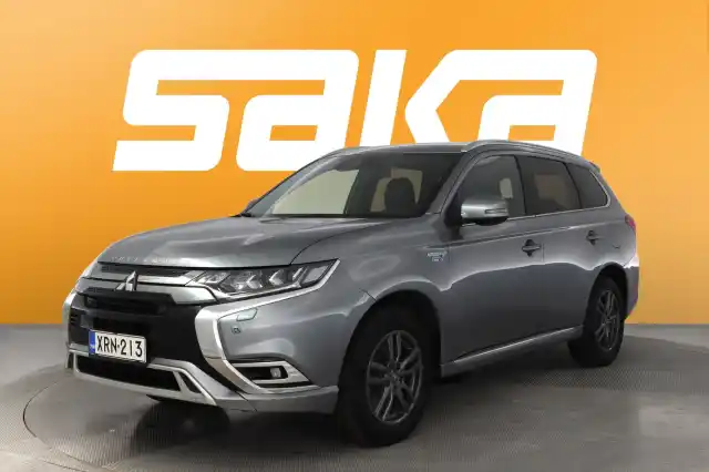 Harmaa Maastoauto, Mitsubishi OUTLANDER PHEV – XRN-213