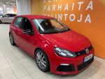 Punainen Viistoperä, Volkswagen Golf – XRO-861, kuva 1