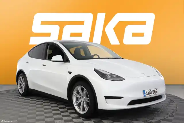 Valkoinen Maastoauto, Tesla Model Y – XRO-968