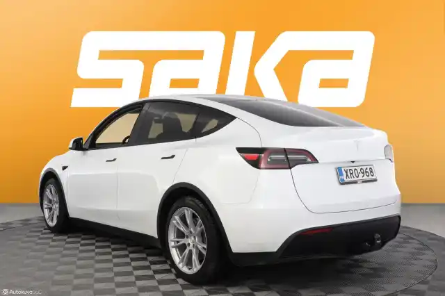 Valkoinen Maastoauto, Tesla Model Y – XRO-968