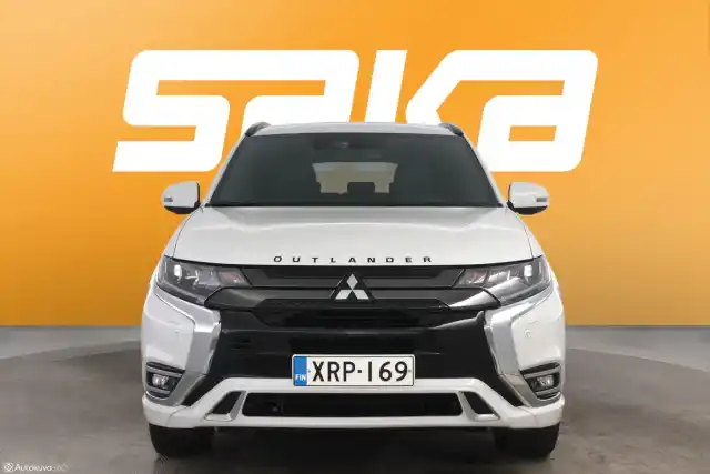 Valkoinen Farmari, Mitsubishi OUTLANDER PHEV – XRP-169