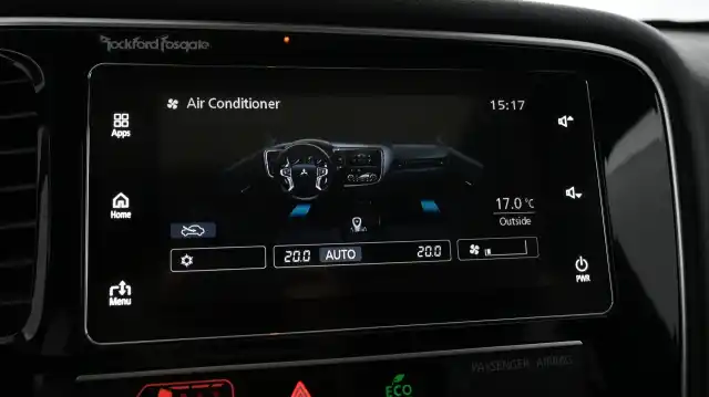 Valkoinen Farmari, Mitsubishi OUTLANDER PHEV – XRP-169