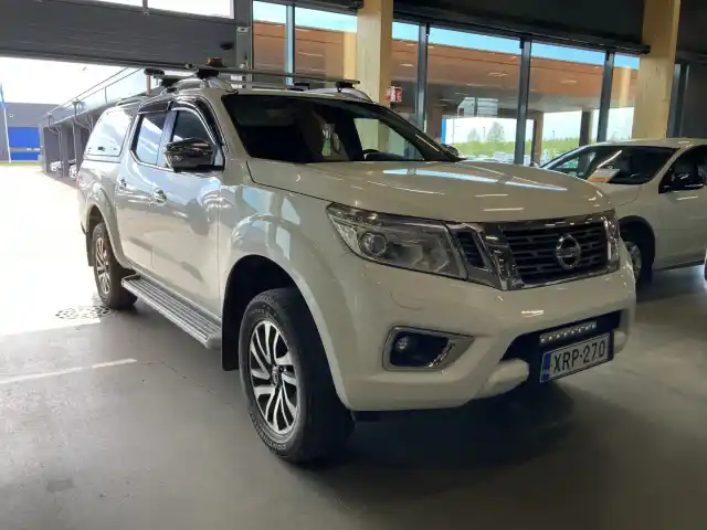 Valkoinen Pakettiauto, Nissan NP300 – XRP-270