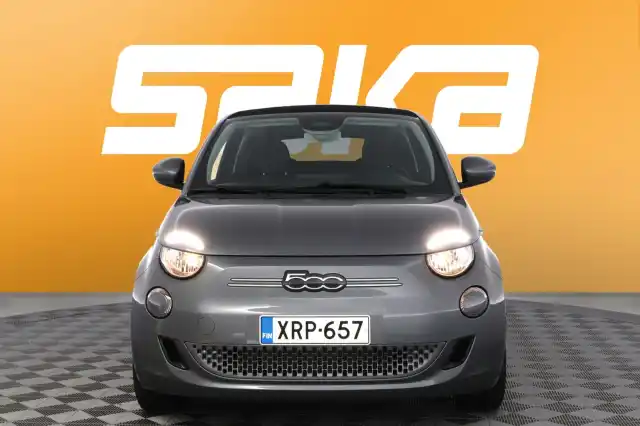 Harmaa Avoauto, Fiat 500e – XRP-657