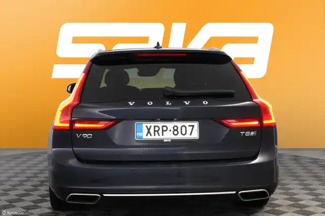 Sininen Farmari, Volvo V90 – XRP-807