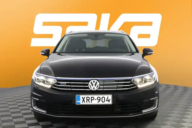 Musta Farmari, Volkswagen Passat – XRP-904