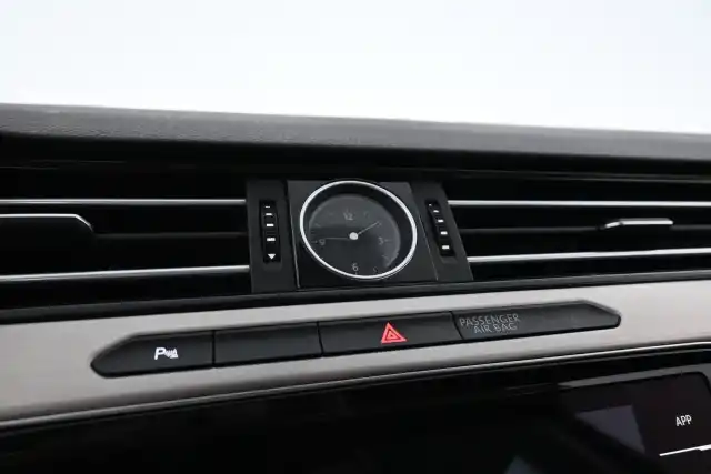 Musta Farmari, Volkswagen Passat – XRP-904