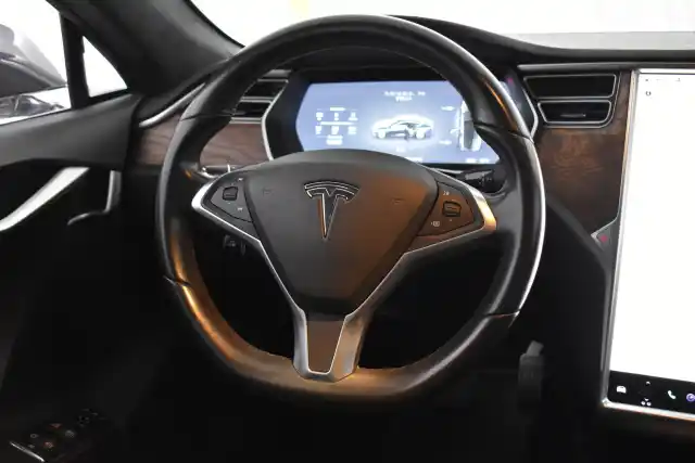 Harmaa Sedan, Tesla Model S – XRR-279