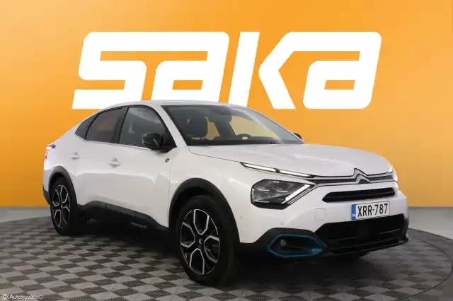 Valkoinen Sedan, Citroen e-C4 X – XRR-787