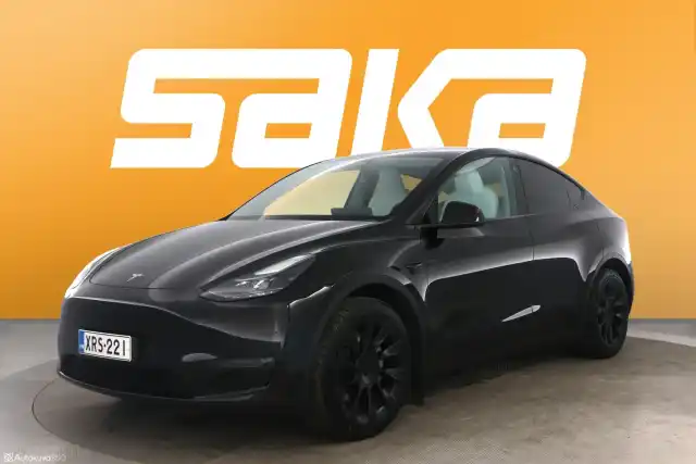 Musta Maastoauto, Tesla Model Y – XRS-221