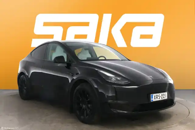 Musta Maastoauto, Tesla Model Y – XRS-221