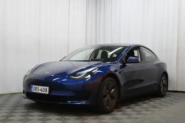 Sininen Sedan, Tesla Model 3 – XRS-408