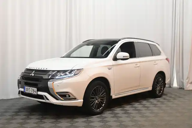  Maastoauto, Mitsubishi Outlander PHEV – XRT-784