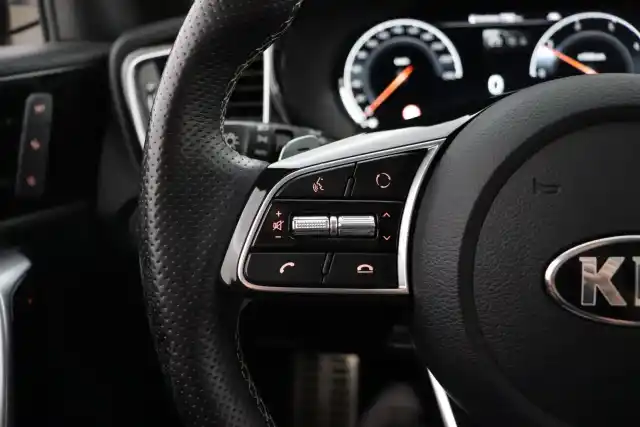 Punainen Farmari, Kia ProCeed – XRU-456