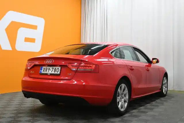 Punainen Viistoperä, Audi A5 – XRY-780