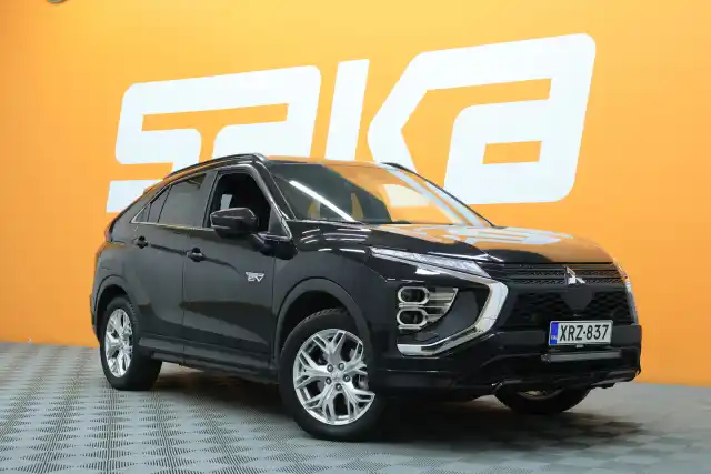 Musta Maastoauto, Mitsubishi Eclipse Cross – XRZ-837