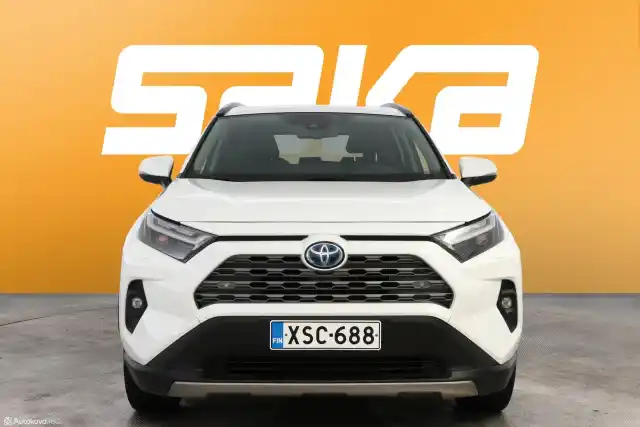 Valkoinen Farmari, Toyota RAV4 – XSC-688