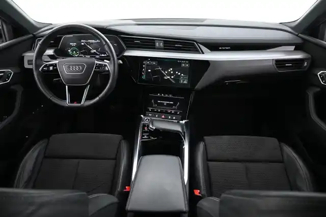 Musta Maastoauto, Audi e-tron – XSE-618